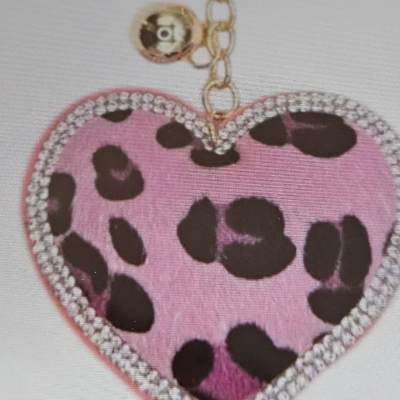 DIVAS LiMiTED Pink and Black Leopard Heart Key Holder - Picture 2 of 3